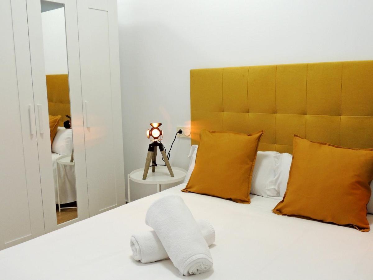 Casa Aurea-Apartamento Zona Antigua,Parking Y Wifi By Delabra Apartments 奥维耶多 外观 照片