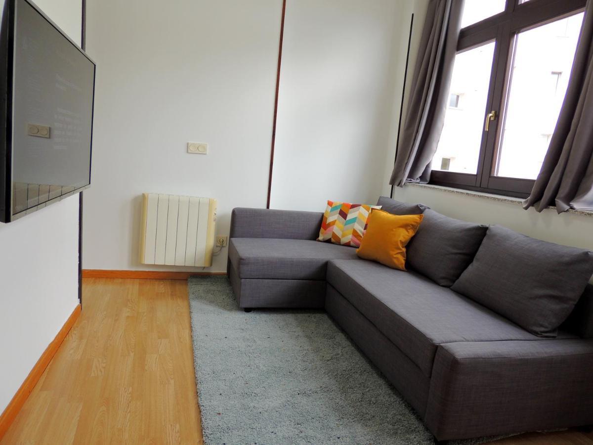 Casa Aurea-Apartamento Zona Antigua,Parking Y Wifi By Delabra Apartments 奥维耶多 外观 照片