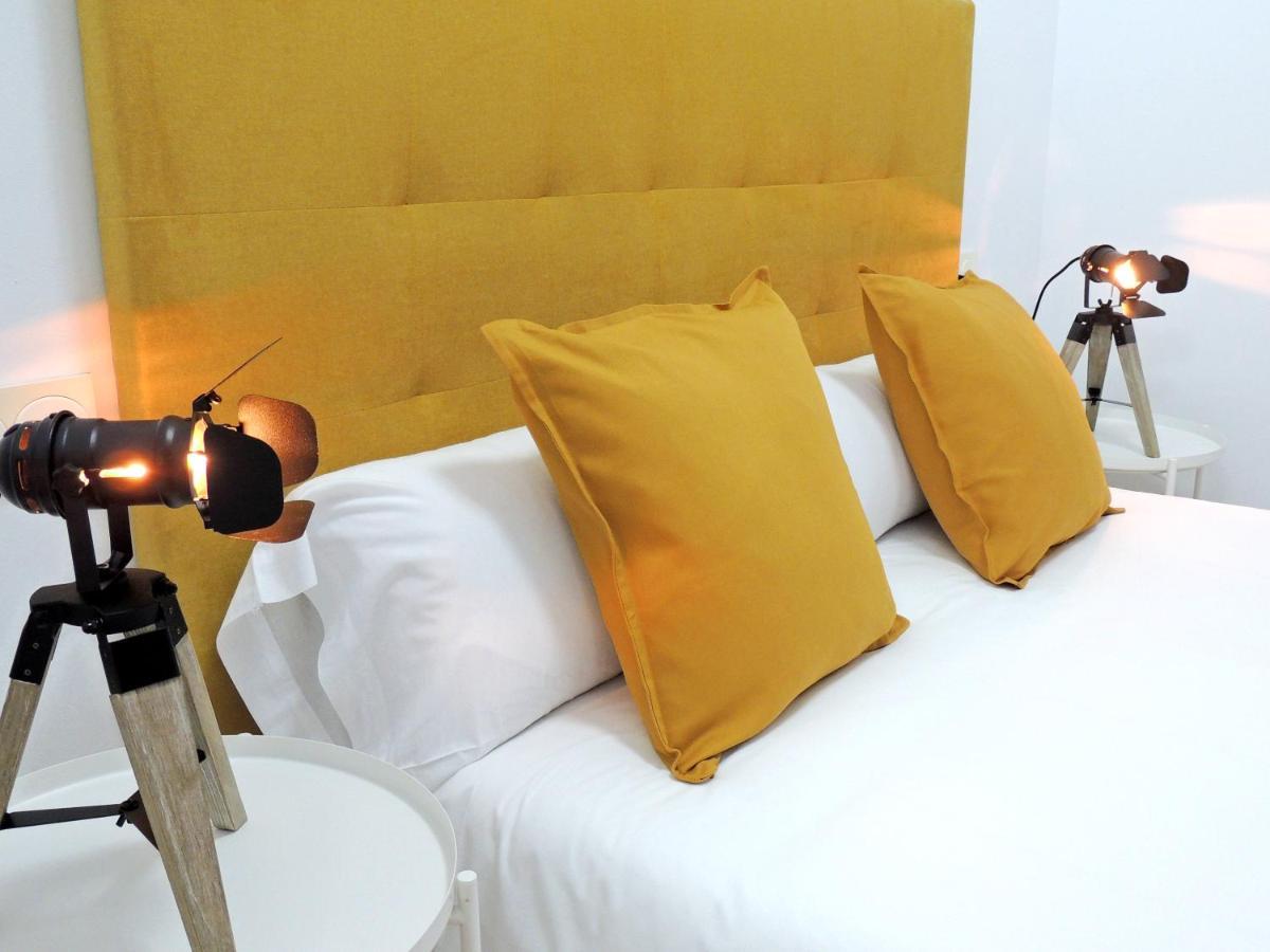 Casa Aurea-Apartamento Zona Antigua,Parking Y Wifi By Delabra Apartments 奥维耶多 外观 照片