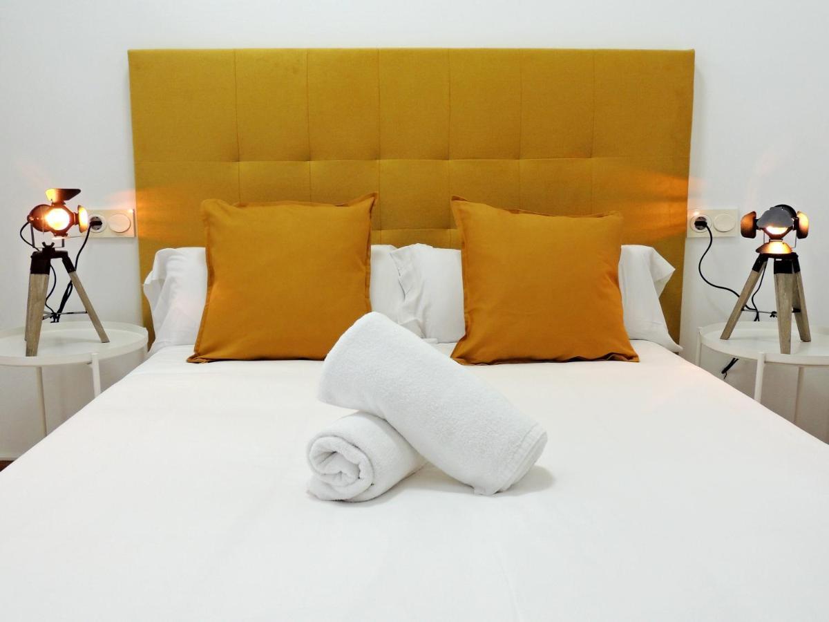 Casa Aurea-Apartamento Zona Antigua,Parking Y Wifi By Delabra Apartments 奥维耶多 外观 照片