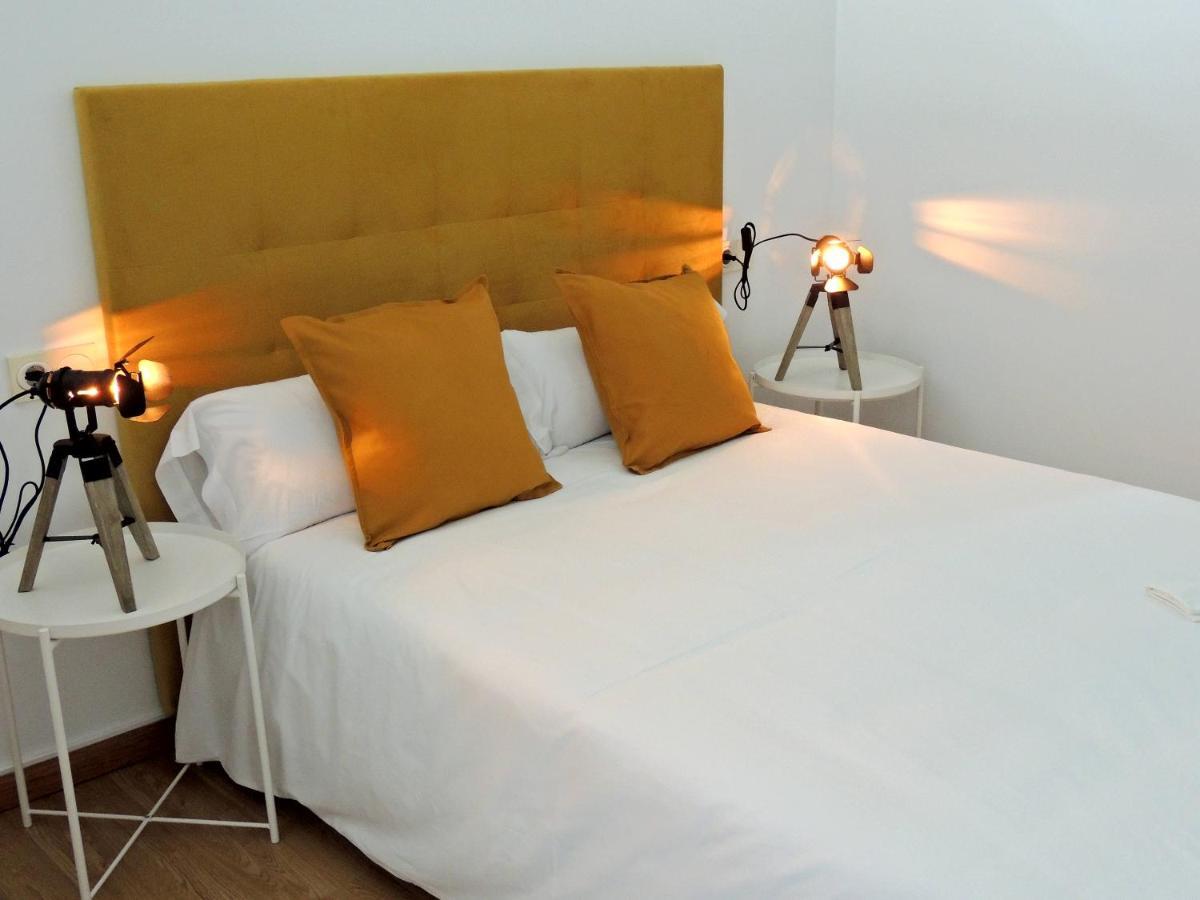 Casa Aurea-Apartamento Zona Antigua,Parking Y Wifi By Delabra Apartments 奥维耶多 外观 照片