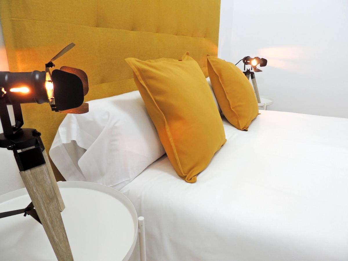 Casa Aurea-Apartamento Zona Antigua,Parking Y Wifi By Delabra Apartments 奥维耶多 外观 照片